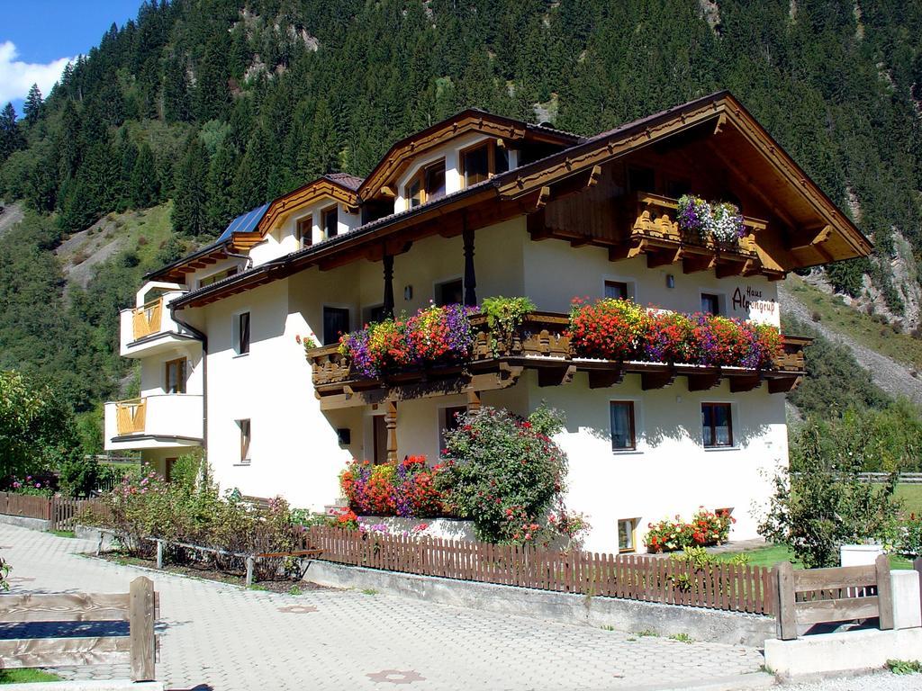 Haus Alpengruss Apartment Neustift im Stubaital Exterior photo